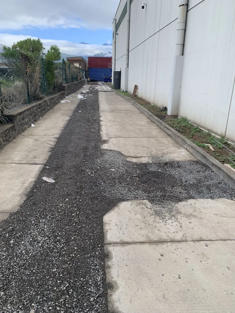 Maintien des accès après chaque phase de travaux : remblaiement provisoire avant reprise des voiries